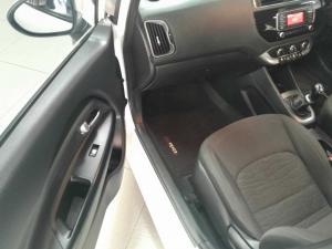 Kia RIO 1.4 5-Door - Image 17