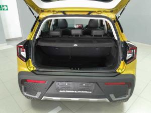 Mahindra XUV3XO 1.2T AX7L automatic - Image 5