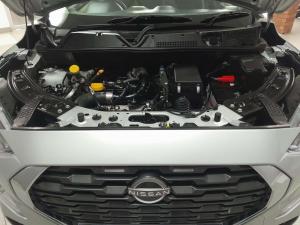 Nissan Magnite 1.0T Acenta CVT - Image 9