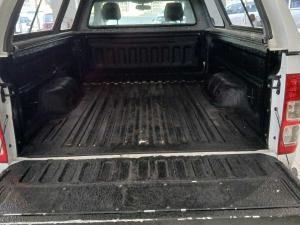 Ford Ranger 2.2TDCI XLS/C - Image 5