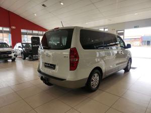 Hyundai H-1 2.5 Crdi A/T/ 2.5 Elite automatic - Image 17