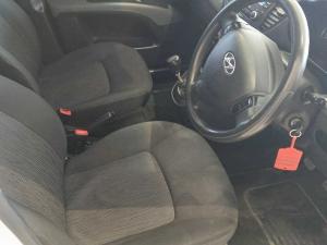 Hyundai i10 1.1 GLS/MOTION - Image 11