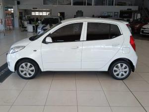 Hyundai i10 1.1 GLS/MOTION - Image 3