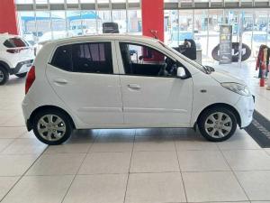 Hyundai i10 1.1 GLS/MOTION - Image 6