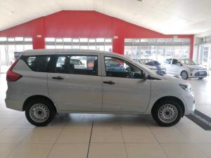 Toyota Rumion 1.5 S - Image 6