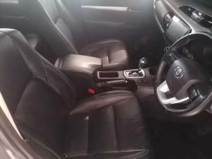 Toyota Hilux 2.8 GD-6 Raider 4X4 automaticD/C - Image 11