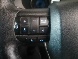 Toyota Hilux 2.8 GD-6 Raider 4X4 automaticD/C - Image 17