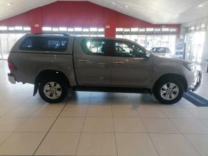 Toyota Hilux 2.8 GD-6 Raider 4X4 automaticD/C - Image 6