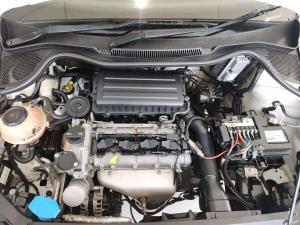 Volkswagen Polo Vivo 1.6 Highline - Image 12