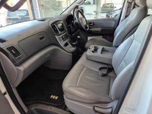 Hyundai H-1 GLS 2.4 CVVT/ 2.4 Executive - Image 14