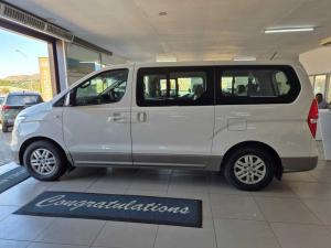 Hyundai H-1 GLS 2.4 CVVT/ 2.4 Executive - Image 4
