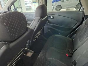 Renault Captur 1.2T Dynamique EDC 5-Door - Image 14