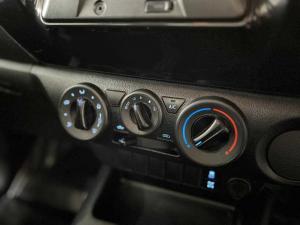 Toyota Hilux 2.4 GD-6 RB SRS/C - Image 19