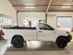 Toyota Hilux 2.4 GD-6 RB SRS/C - Image 6