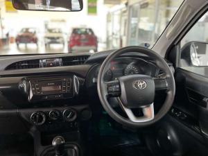 Toyota Hilux 2.4 GD-6 RB SRS/C - Image 7