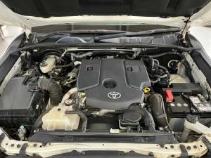 Toyota Hilux 2.4 GD-6 RB SRS/C - Image 9