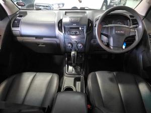 Isuzu D-MAX 250 HO HI-RIDE automatic D/C - Image 11