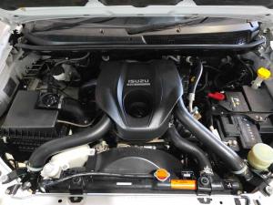 Isuzu D-MAX 250 HO HI-RIDE automatic D/C - Image 18