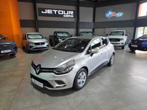 Renault Clio IV 900T Authentique 5-Door - Image 1