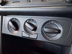 Volkswagen Polo Vivo 1.4 Comfortline - Image 17