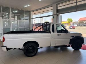 Mahindra PIK UP 2.2 Mhawk S4 4X4S/C - Image 5