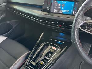 Volkswagen Golf GTI - Image 15