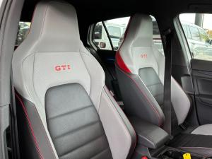 Volkswagen Golf GTI - Image 19