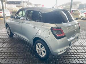 Suzuki Swift 1.2 GL+ auto - Image 5
