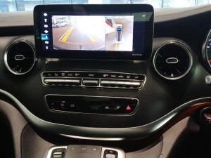 Mercedes-Benz V-Class V300d Exclusive - Image 12