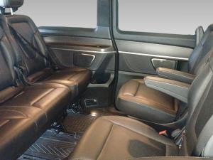 Mercedes-Benz V-Class V300d Exclusive - Image 15