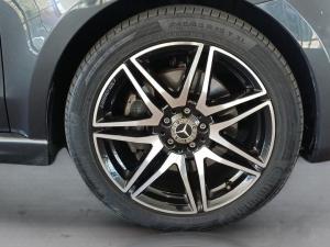 Mercedes-Benz V-Class V300d Exclusive - Image 16