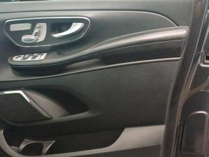 Mercedes-Benz V-Class V300d Exclusive - Image 17