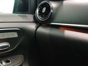 Mercedes-Benz V-Class V300d Exclusive - Image 18