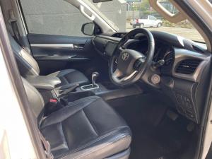 Toyota Hilux 2.8GD-6 double cab Raider auto - Image 13