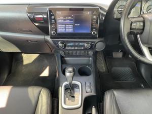 Toyota Hilux 2.8GD-6 double cab Raider auto - Image 16