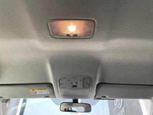Toyota Hilux 2.8GD-6 double cab Raider auto - Image 9