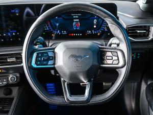 Ford Mustang 5.0 GT fastback - Image 11