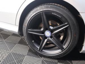 Mercedes-Benz C-Class C200 AMG Line auto - Image 7