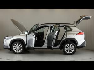 Toyota Corolla Cross 1.8 Hybrid XS - Image 11
