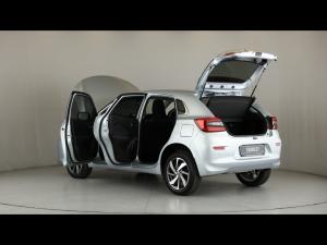 Toyota Starlet 1.5 XR auto - Image 10