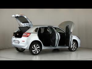 Toyota Starlet 1.5 XR auto - Image 16