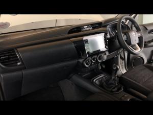 Toyota Hilux 2.4GD-6 Xtra cab Raider manual - Image 7