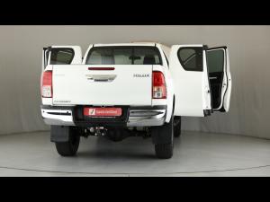 Toyota Hilux 2.4GD-6 Xtra cab Raider manual - Image 9