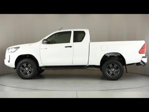 Toyota Hilux 2.4GD-6 Xtra cab Raider manual - Image 17