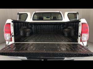 Toyota Hilux 2.4GD-6 Xtra cab Raider manual - Image 18