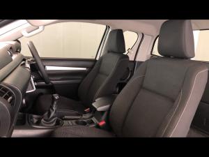 Toyota Hilux 2.4GD-6 Xtra cab Raider manual - Image 21