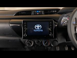 Toyota Hilux 2.4GD-6 Xtra cab Raider manual - Image 24