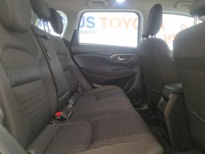 Toyota Urban Cruiser 1.5 XR manual - Image 16