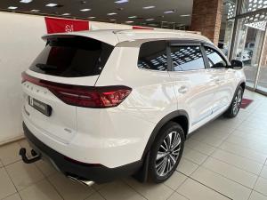 Chery Tiggo 8 Pro Max 2.0TGDI 390T Executive AWD - Image 2