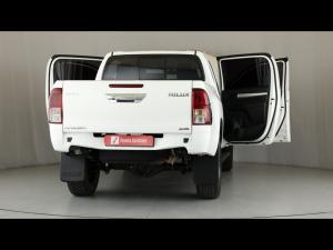 Toyota Hilux 2.4GD-6 double cab 4x4 Raider manual - Image 9